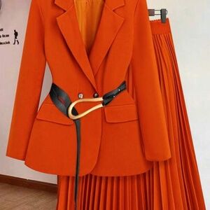 Women's Autumn Simple Solid Color Lapel Double-Breasted Blazer And Pleated Hem